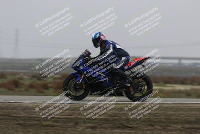 media/Nov-29-2025-TrackDaz (Sat) [[10ae2d9bce]]/B Group/Session 4 (Wheelie Bump)/